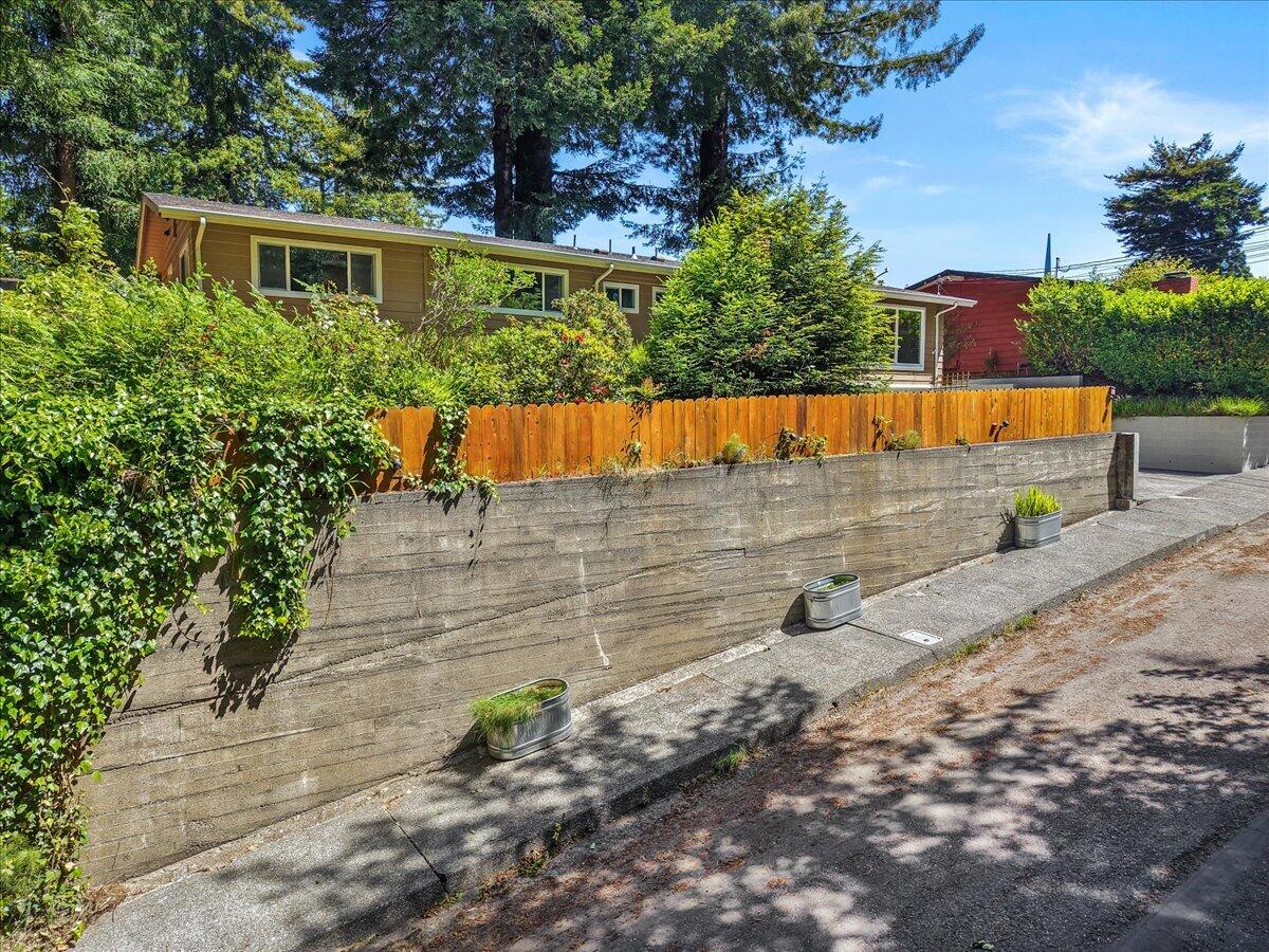2251 Russ Street