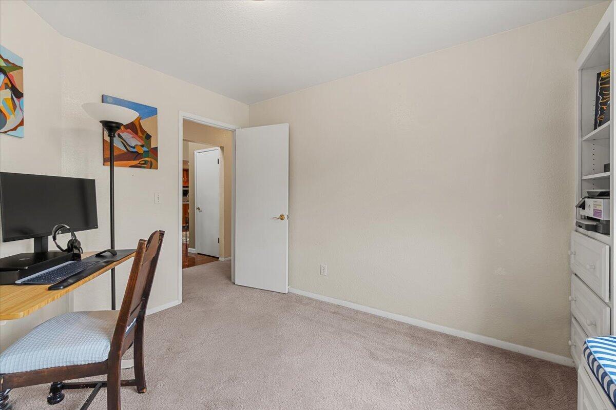 521 Nob Hill Road