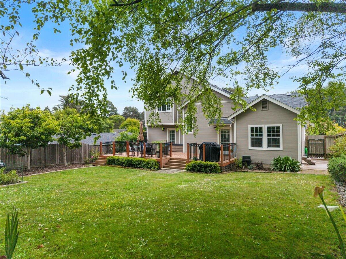 521 Nob Hill Road