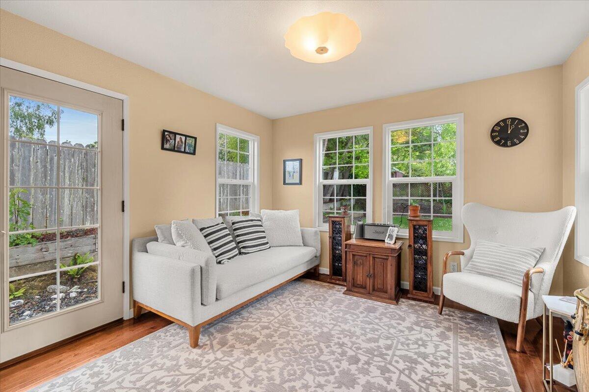 521 Nob Hill Road
