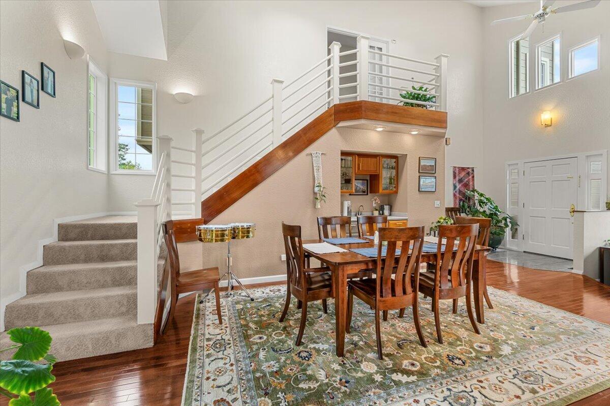 521 Nob Hill Road