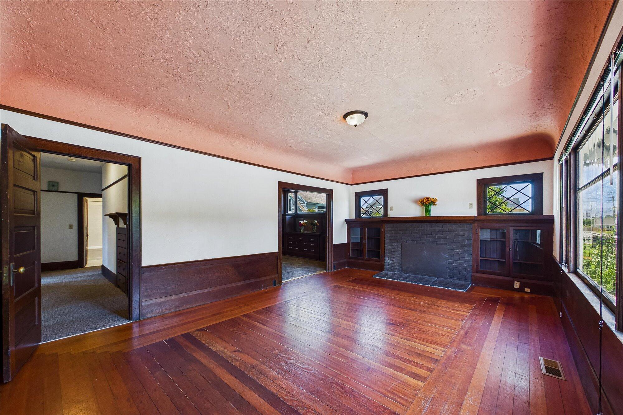 1215 8th Street