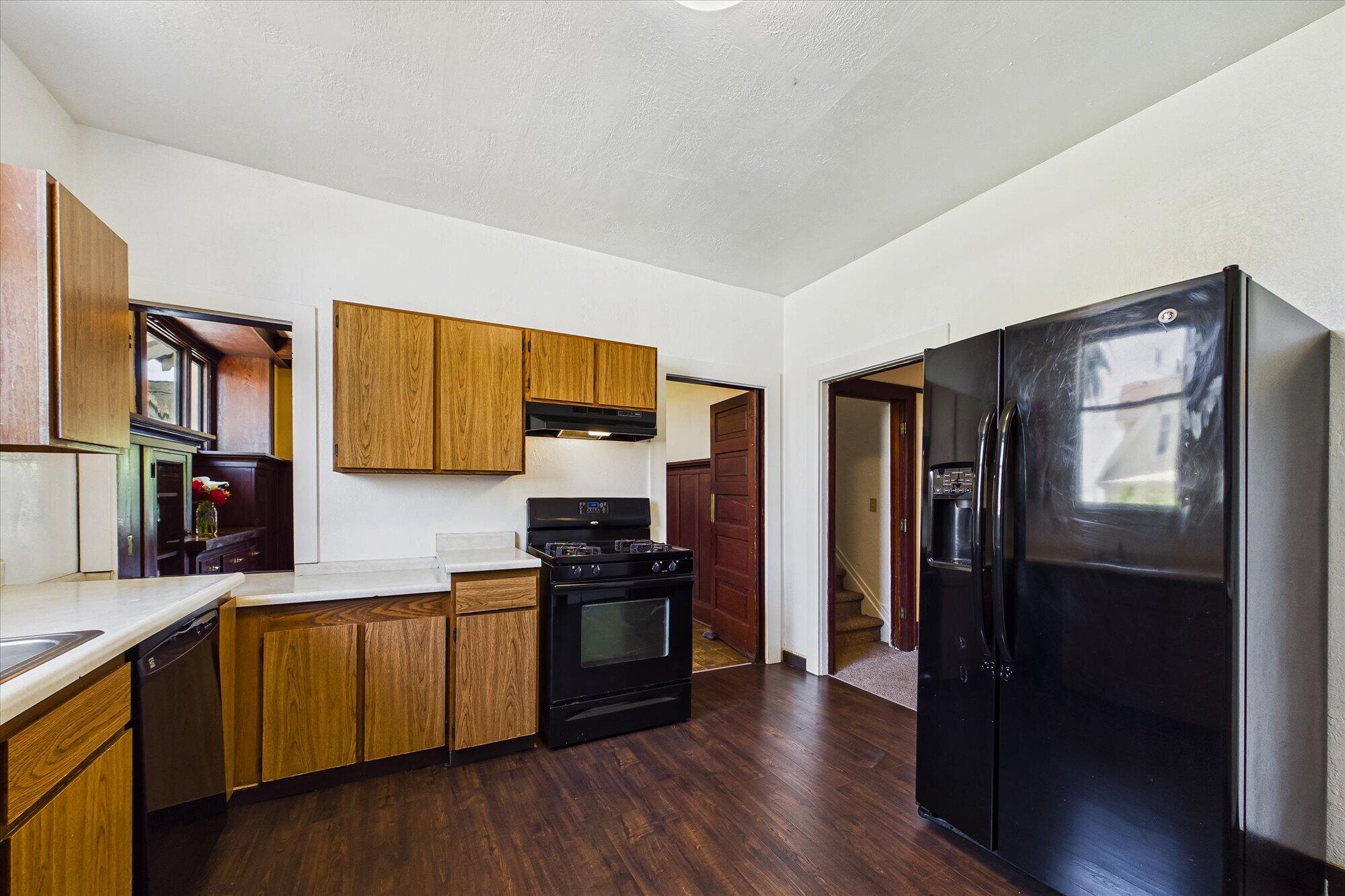 1215 8th Street