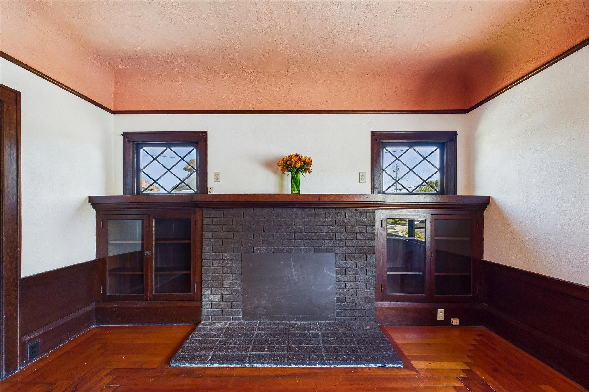 1215 8th Street