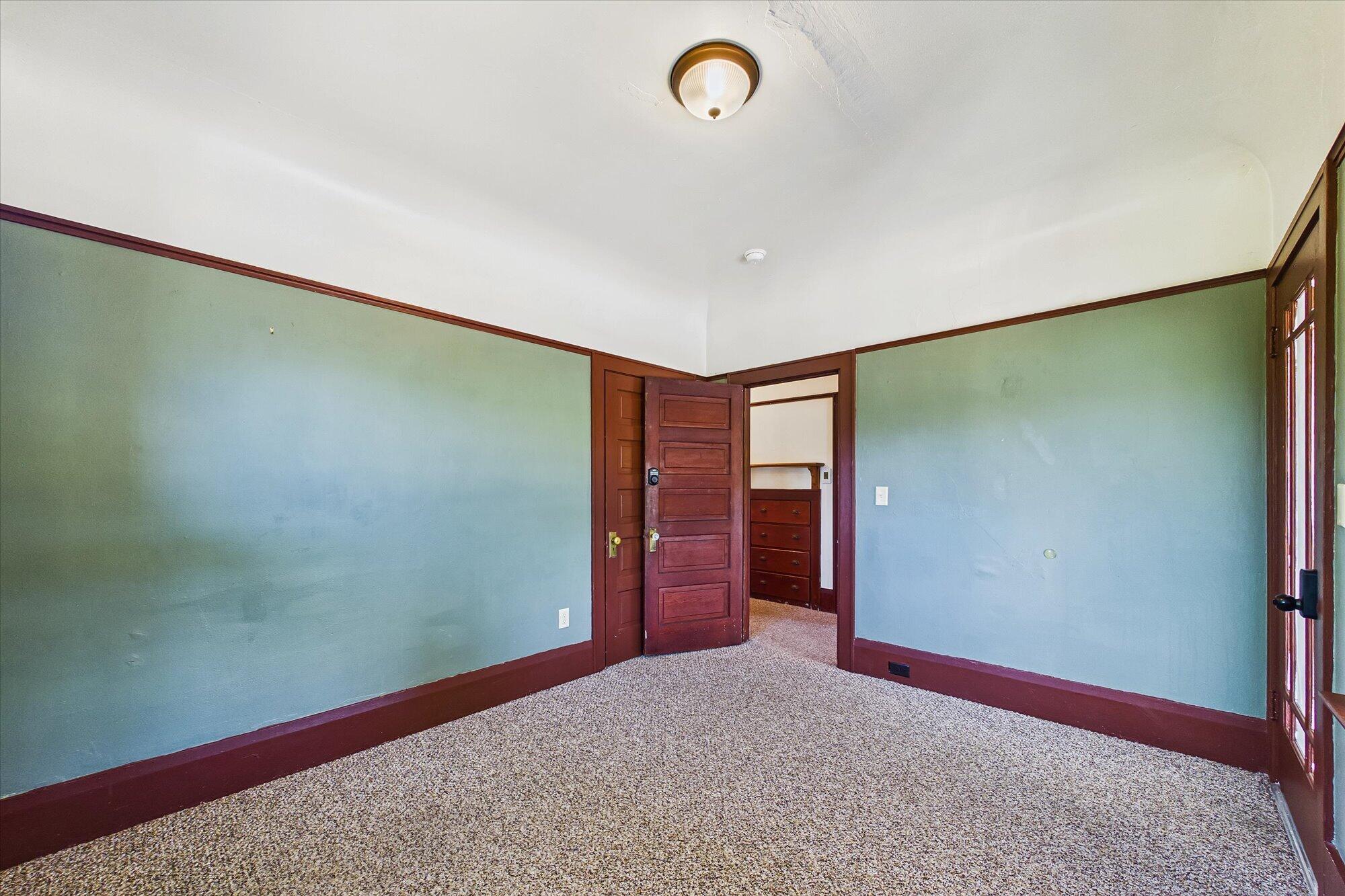1215 8th Street