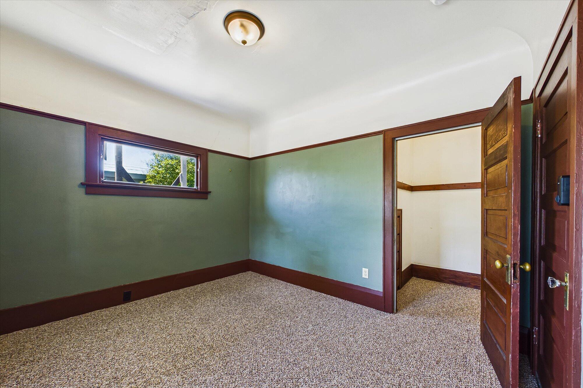 1215 8th Street