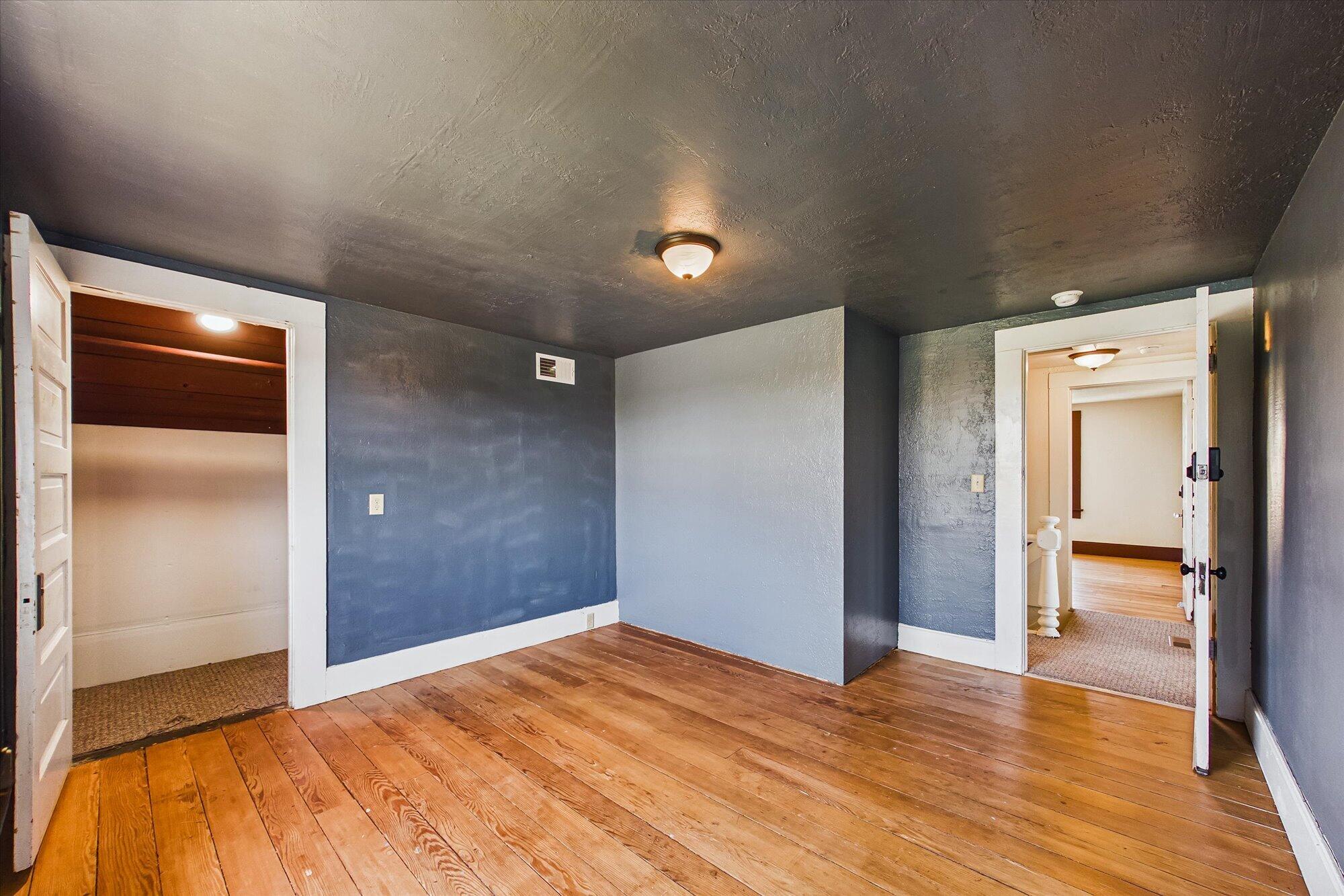1215 8th Street
