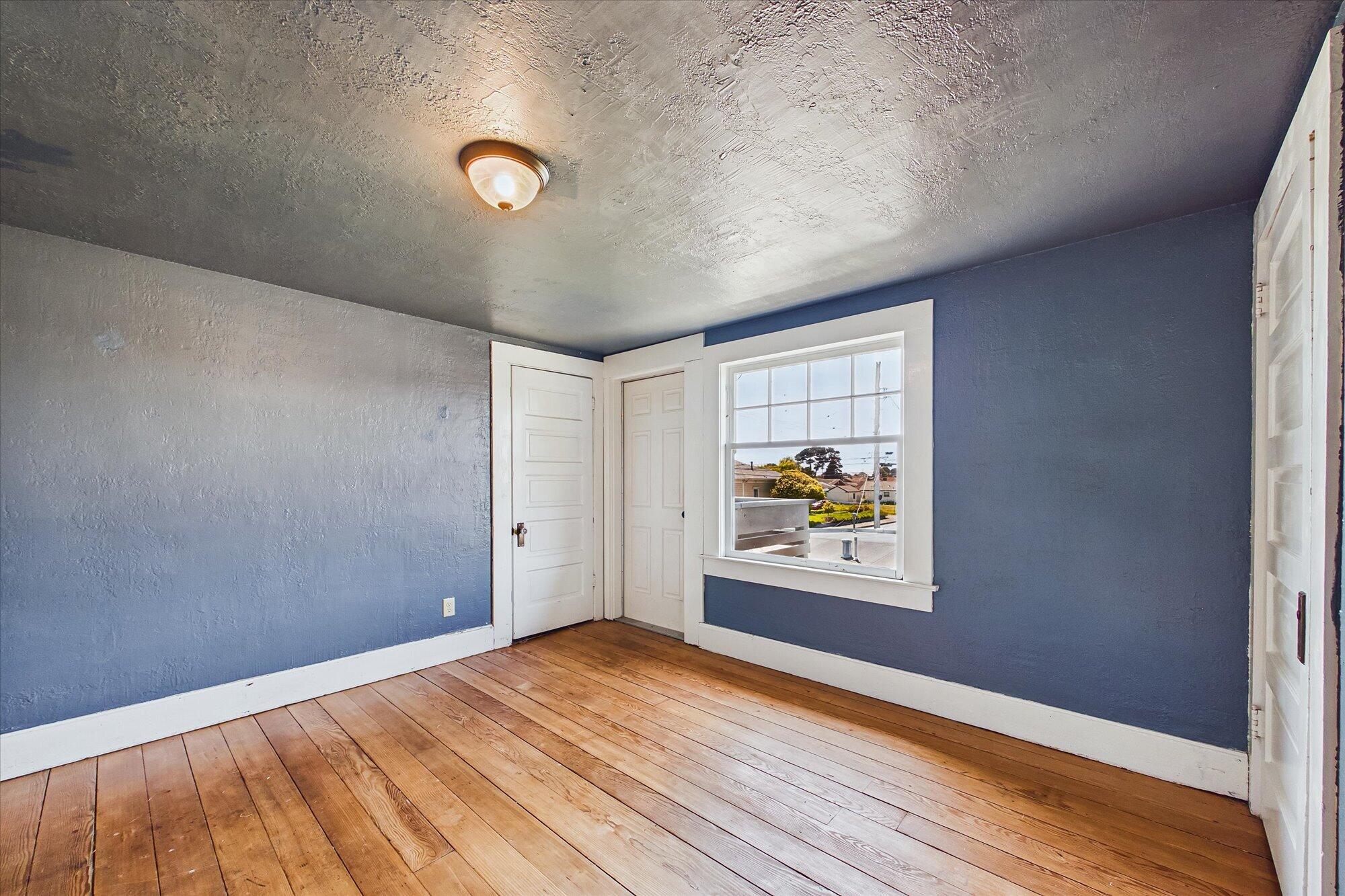 1215 8th Street