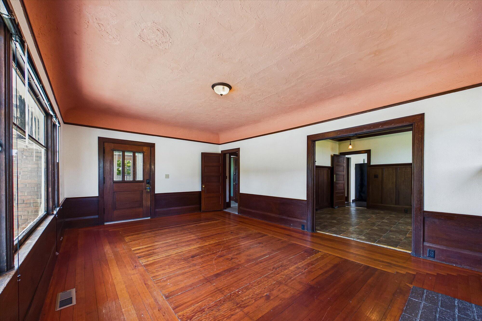 1215 8th Street