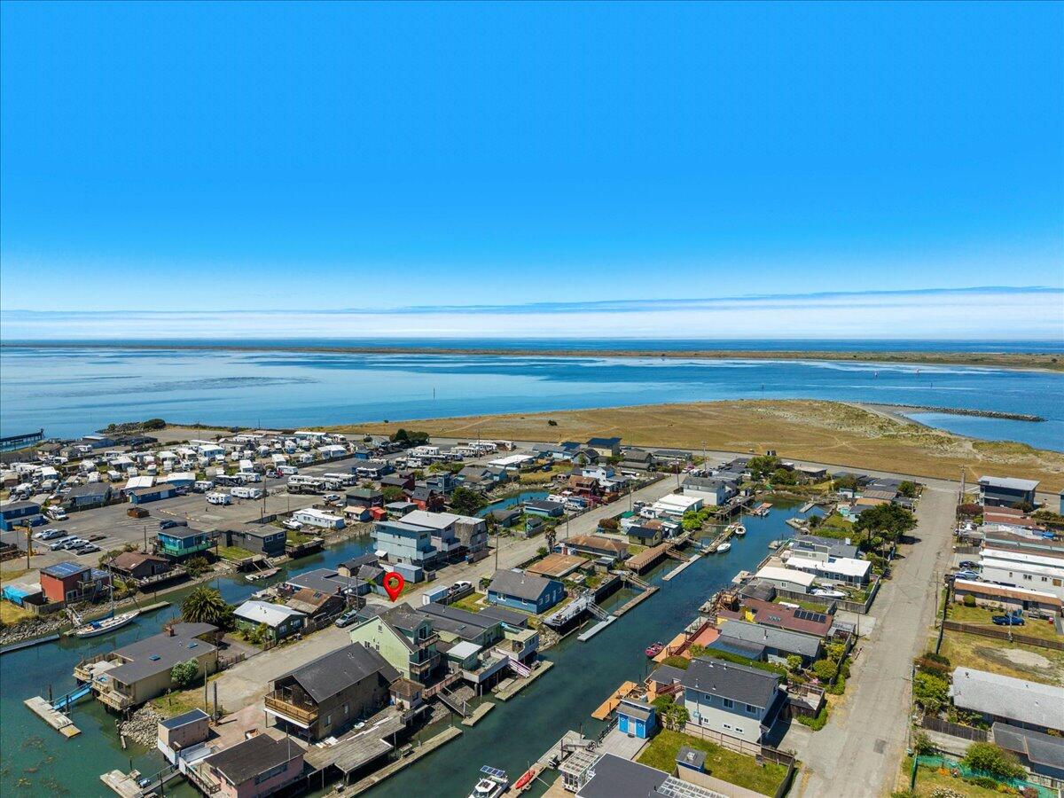 14 Crab Street