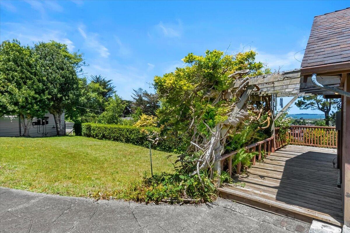 6481 Humboldt Hill Road