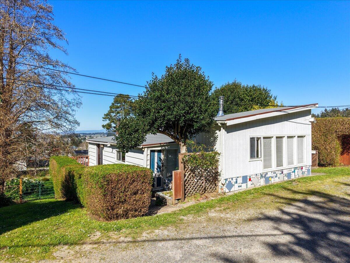 6481 Humboldt Hill Road