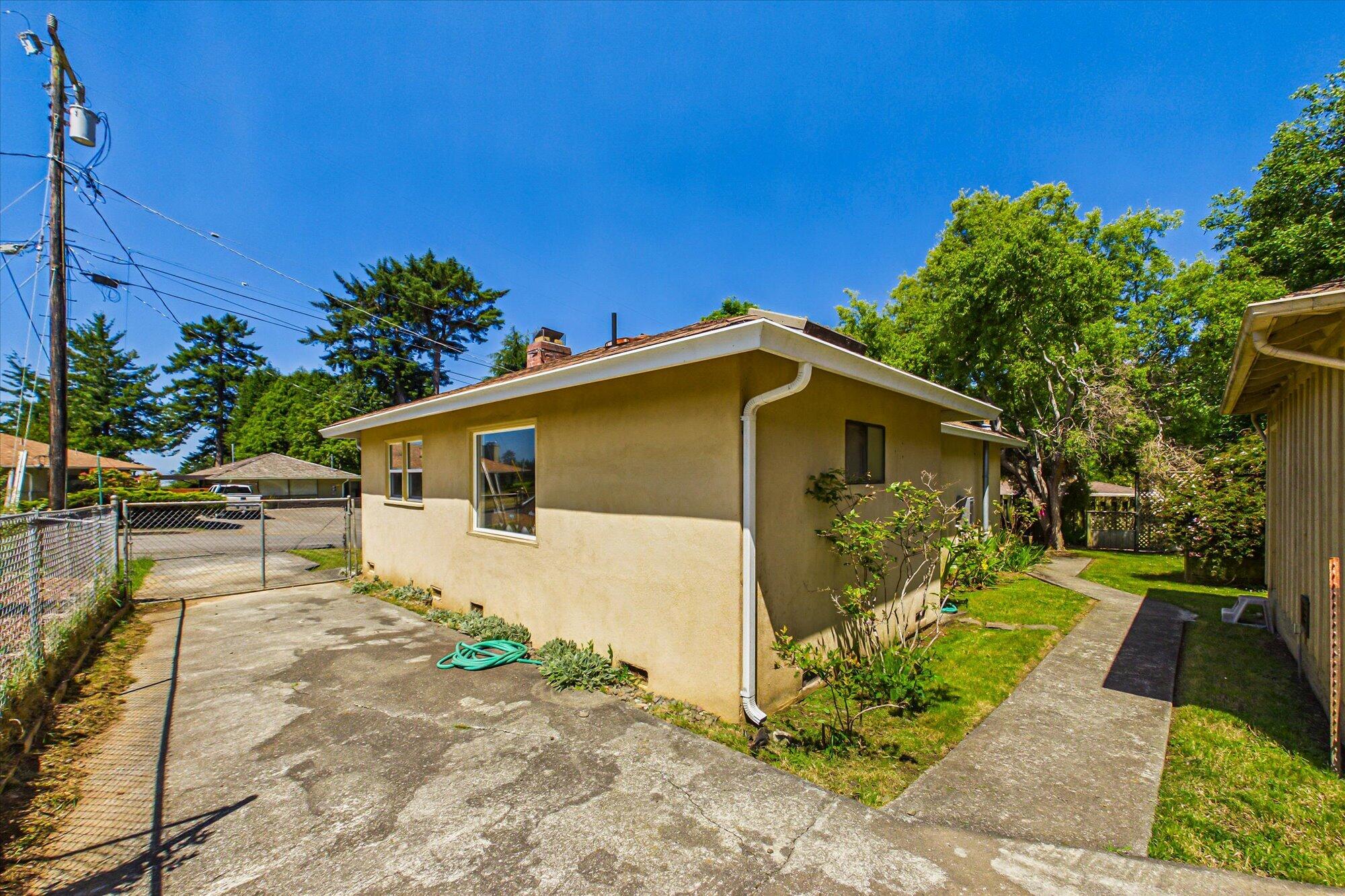 1754 Virginia Way