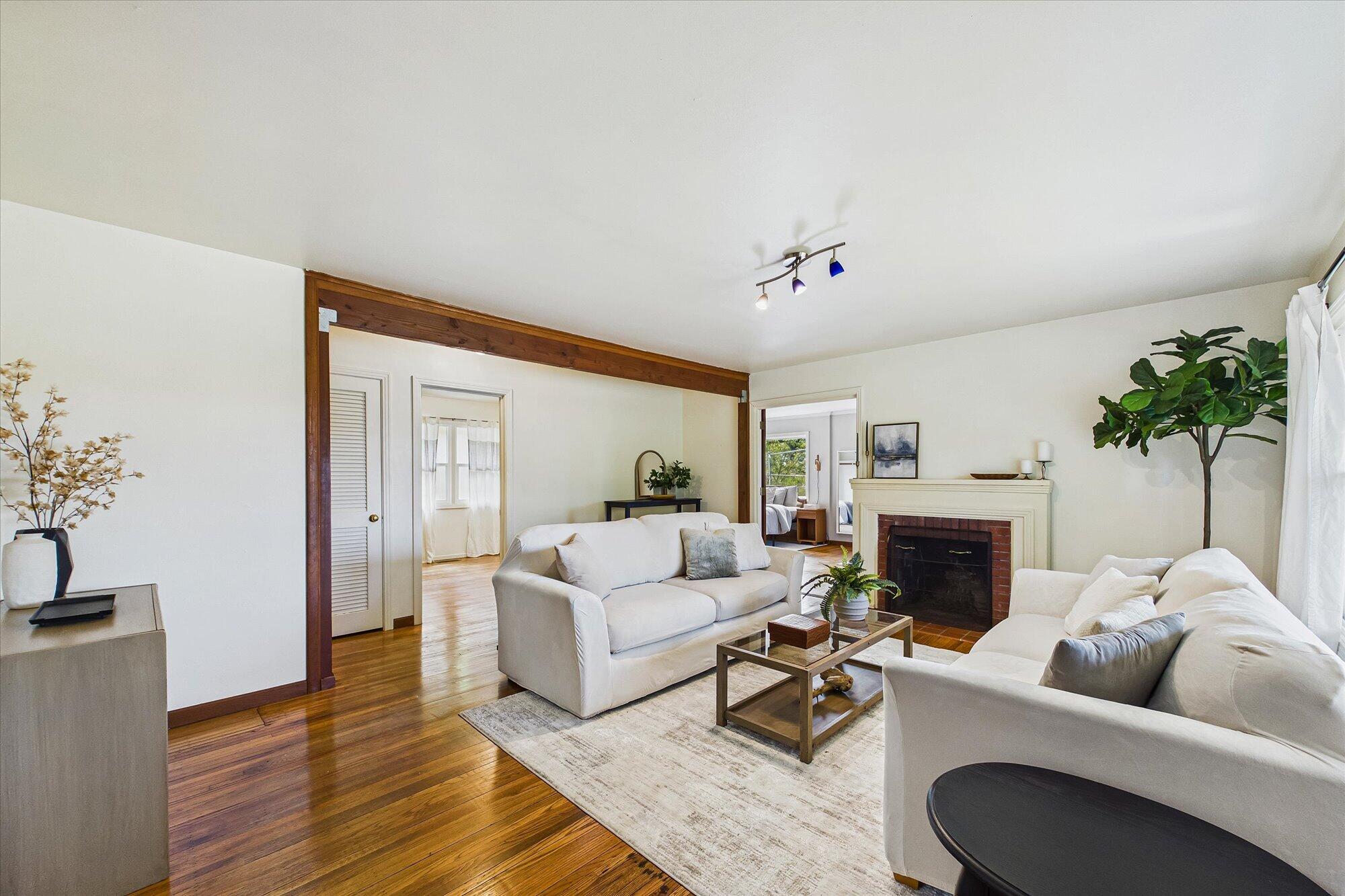 1754 Virginia Way