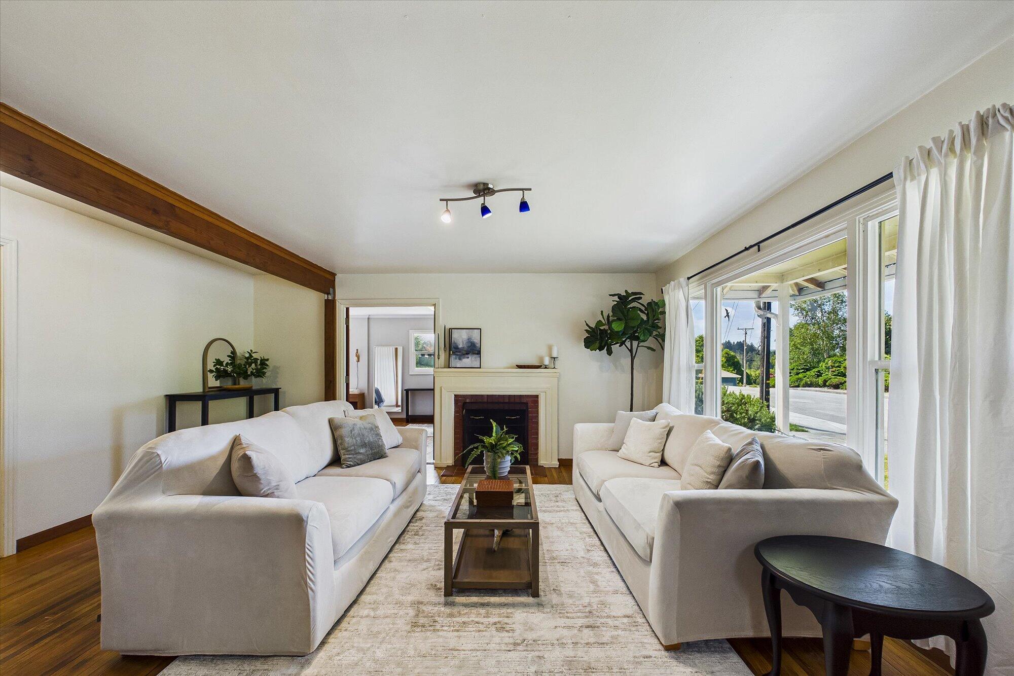 1754 Virginia Way