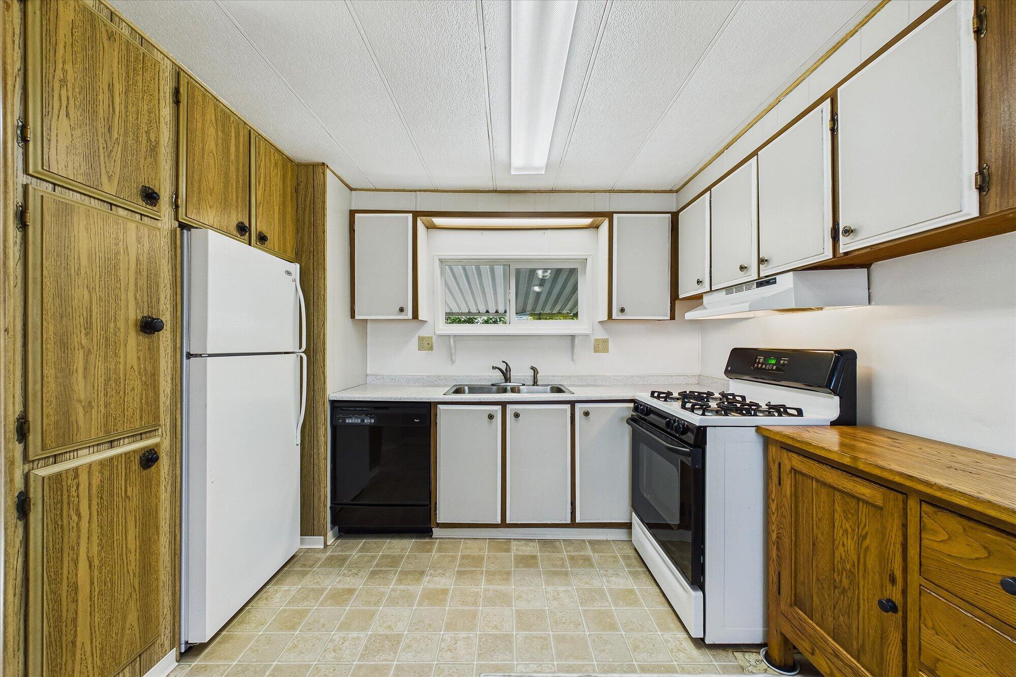 1524 Imperial Way 95