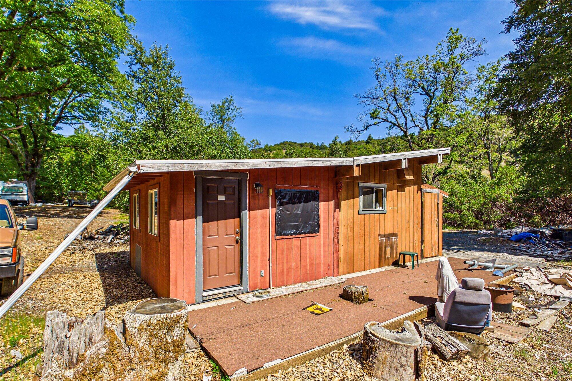 3450 Laytonville Dos Rios Road