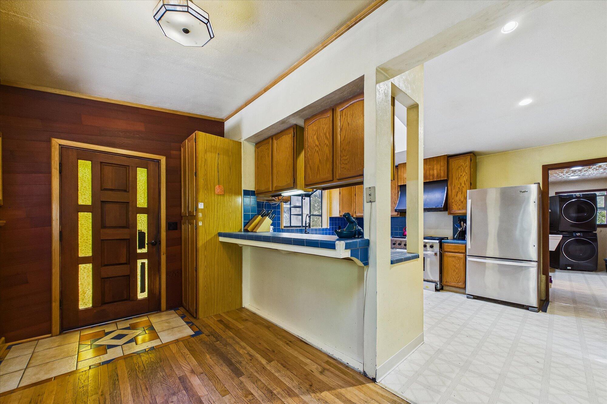 3450 Laytonville Dos Rios Road