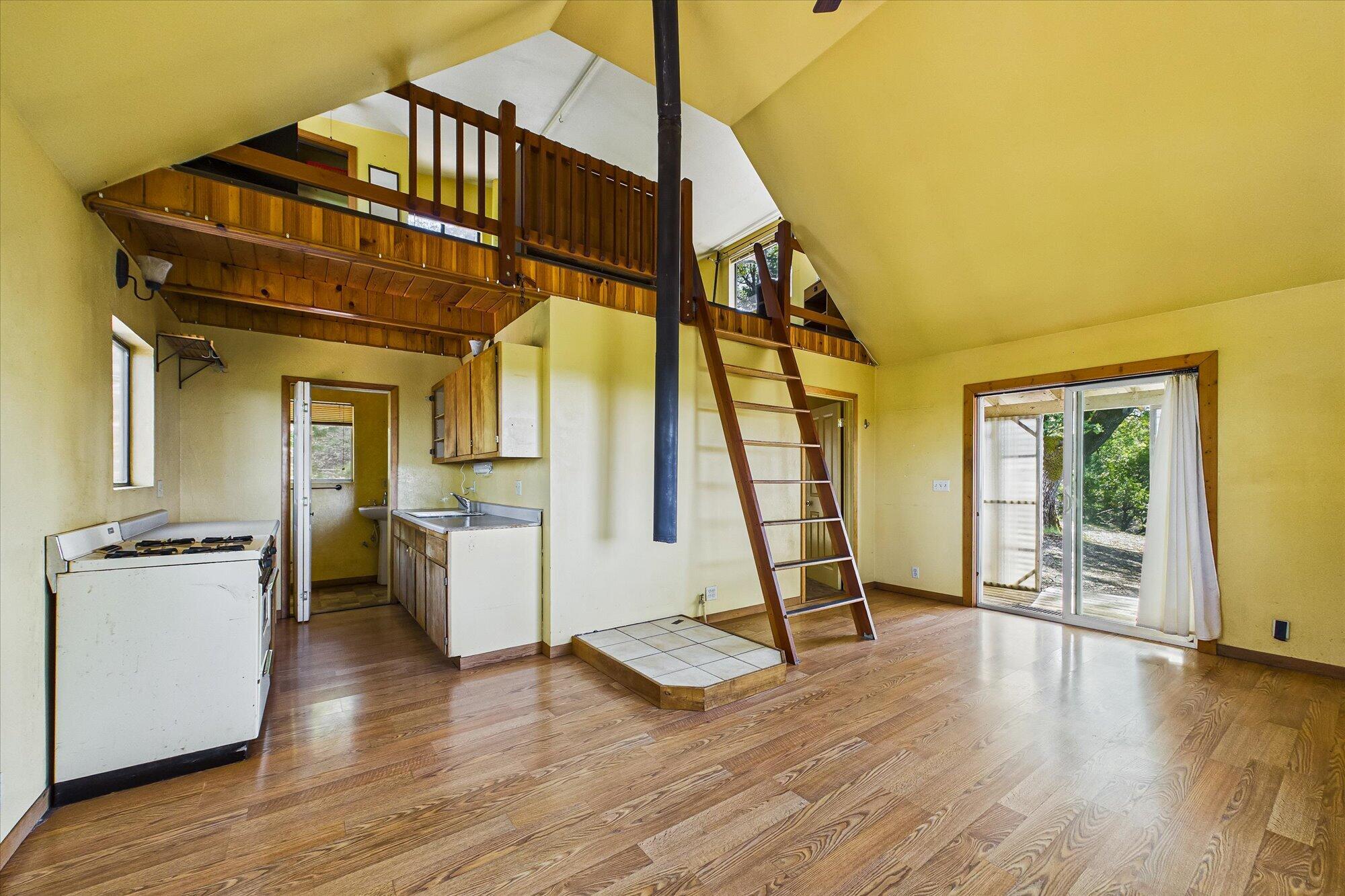 3450 Laytonville Dos Rios Road