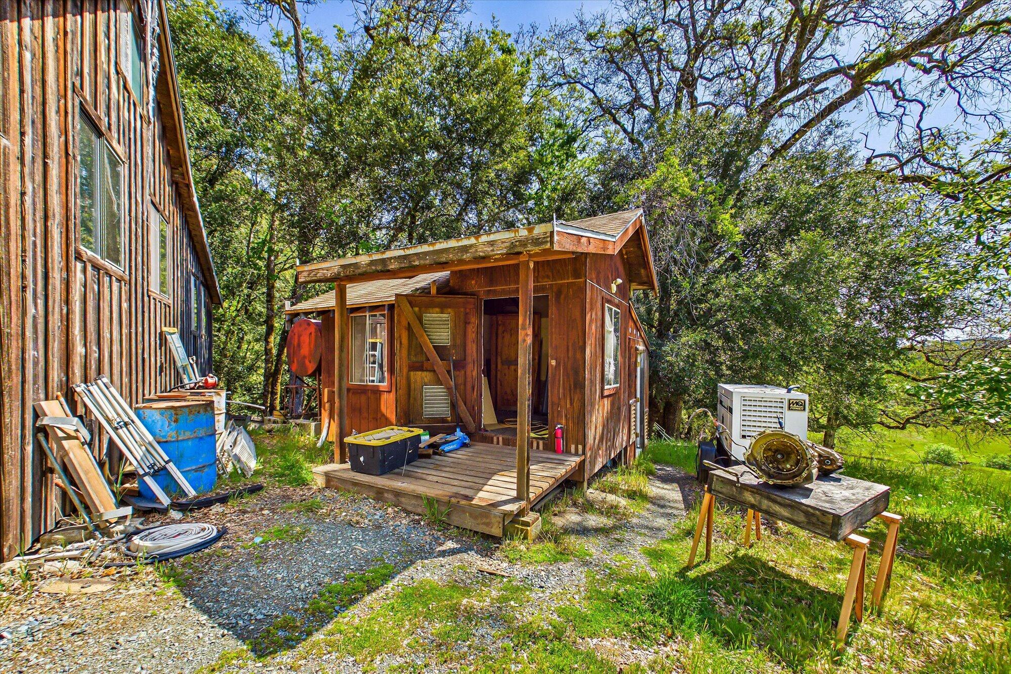 3450 Laytonville Dos Rios Road
