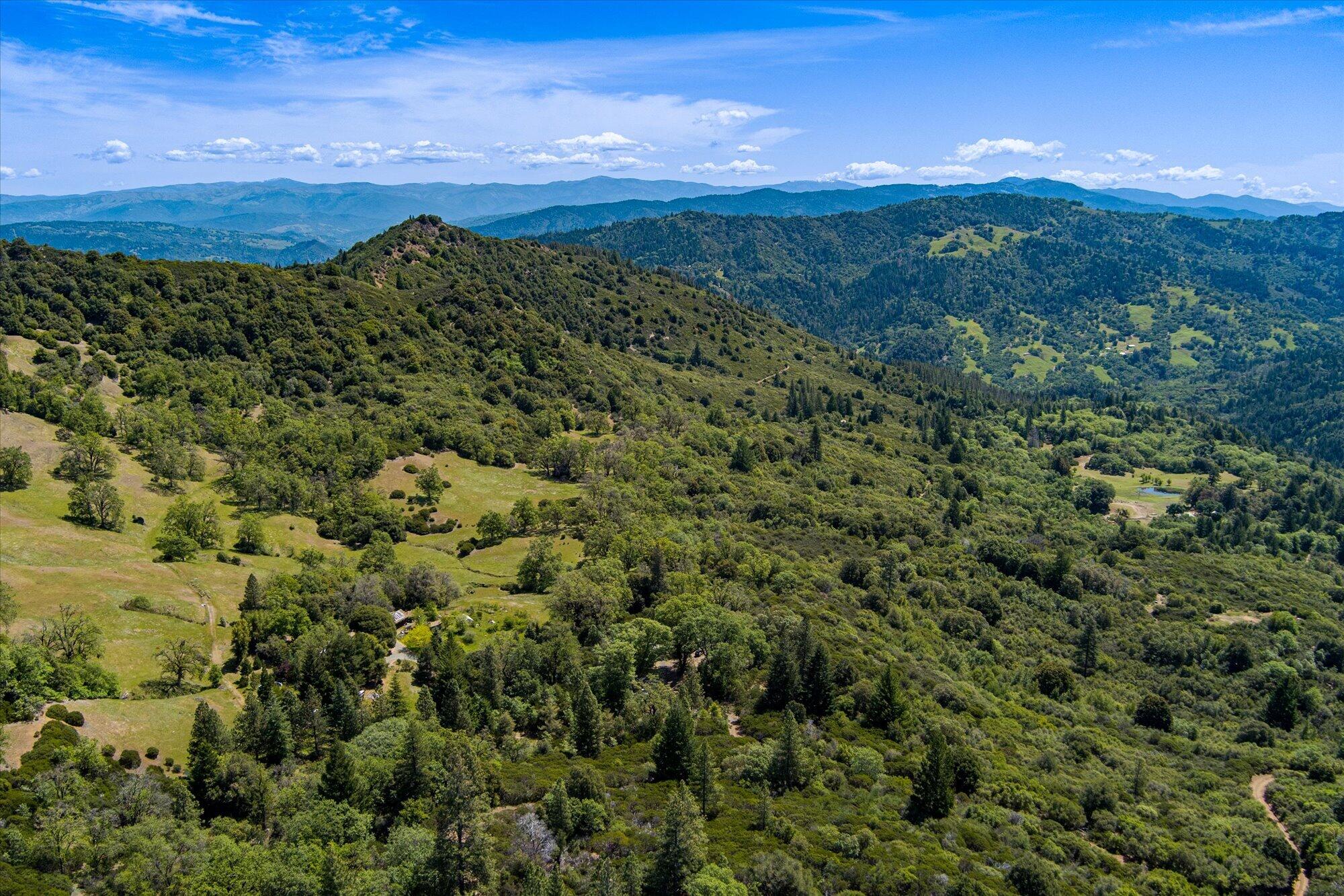 3450 Laytonville Dos Rios Road
