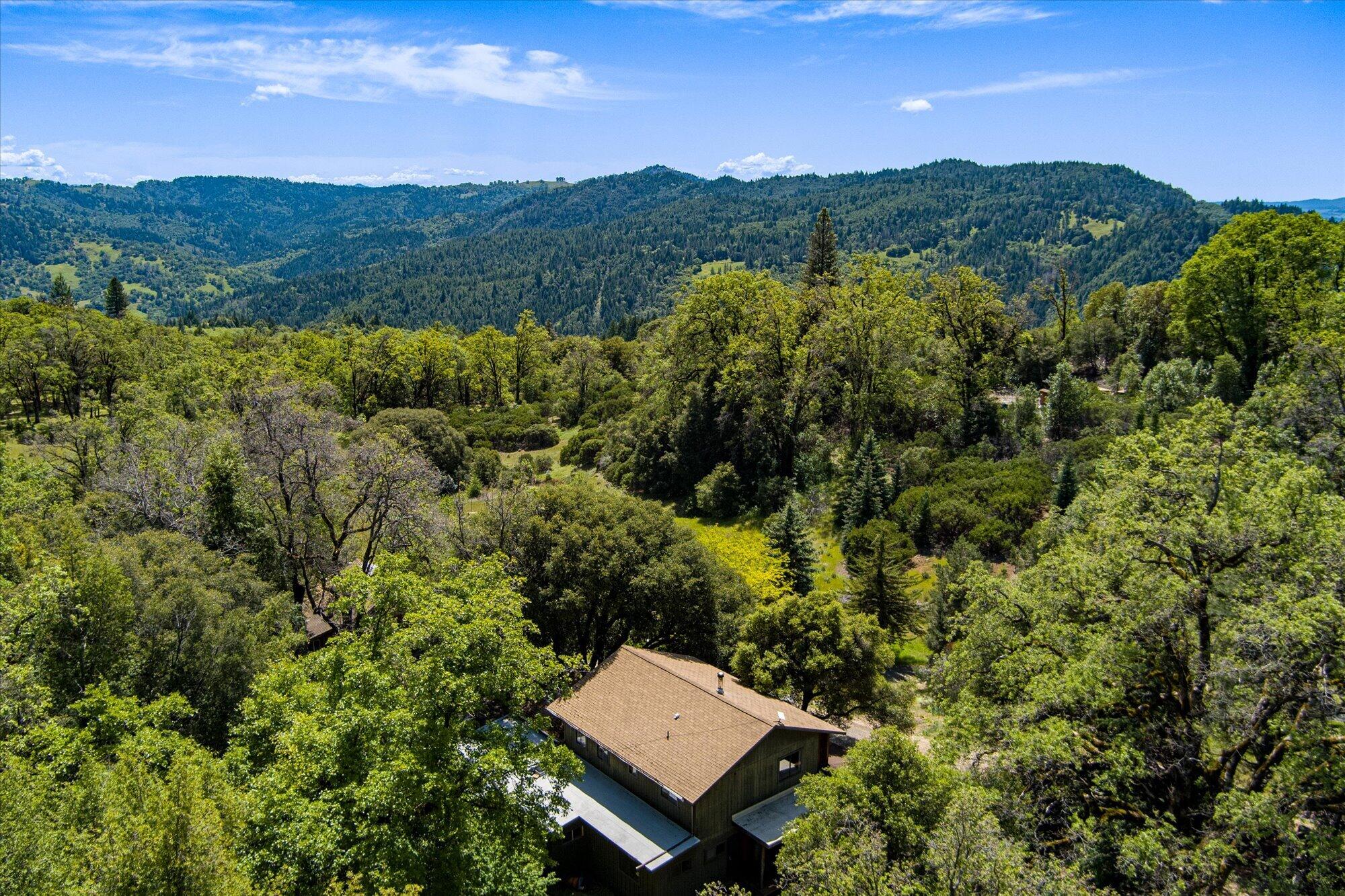 3450 Laytonville Dos Rios Road