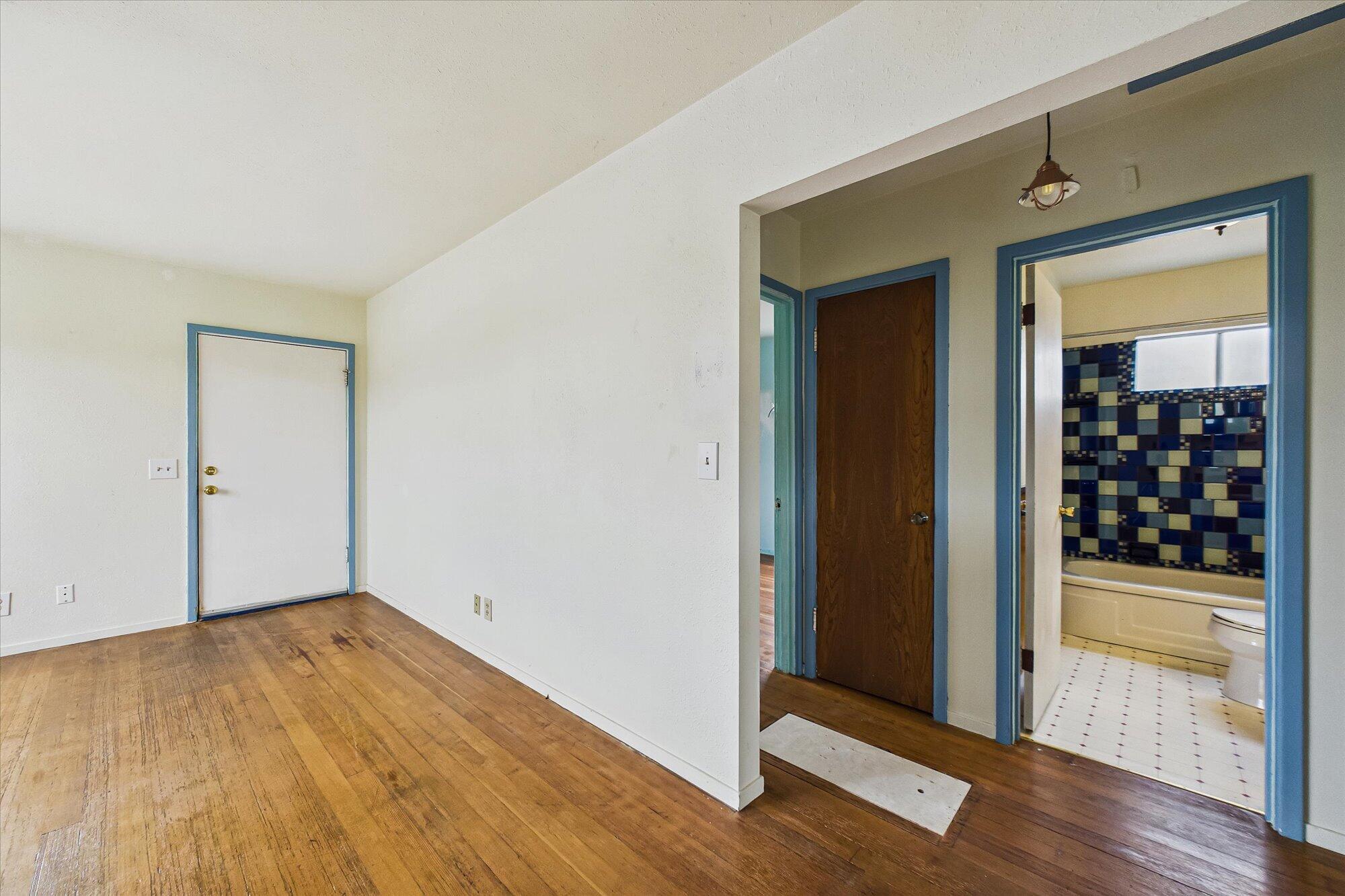 3511 Dakota Street