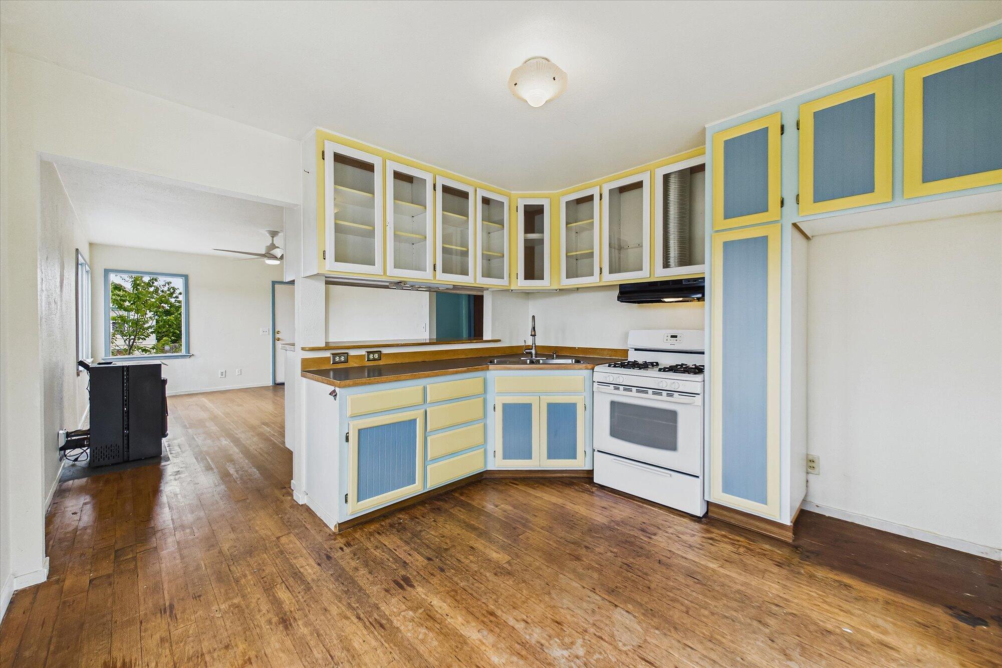 3511 Dakota Street