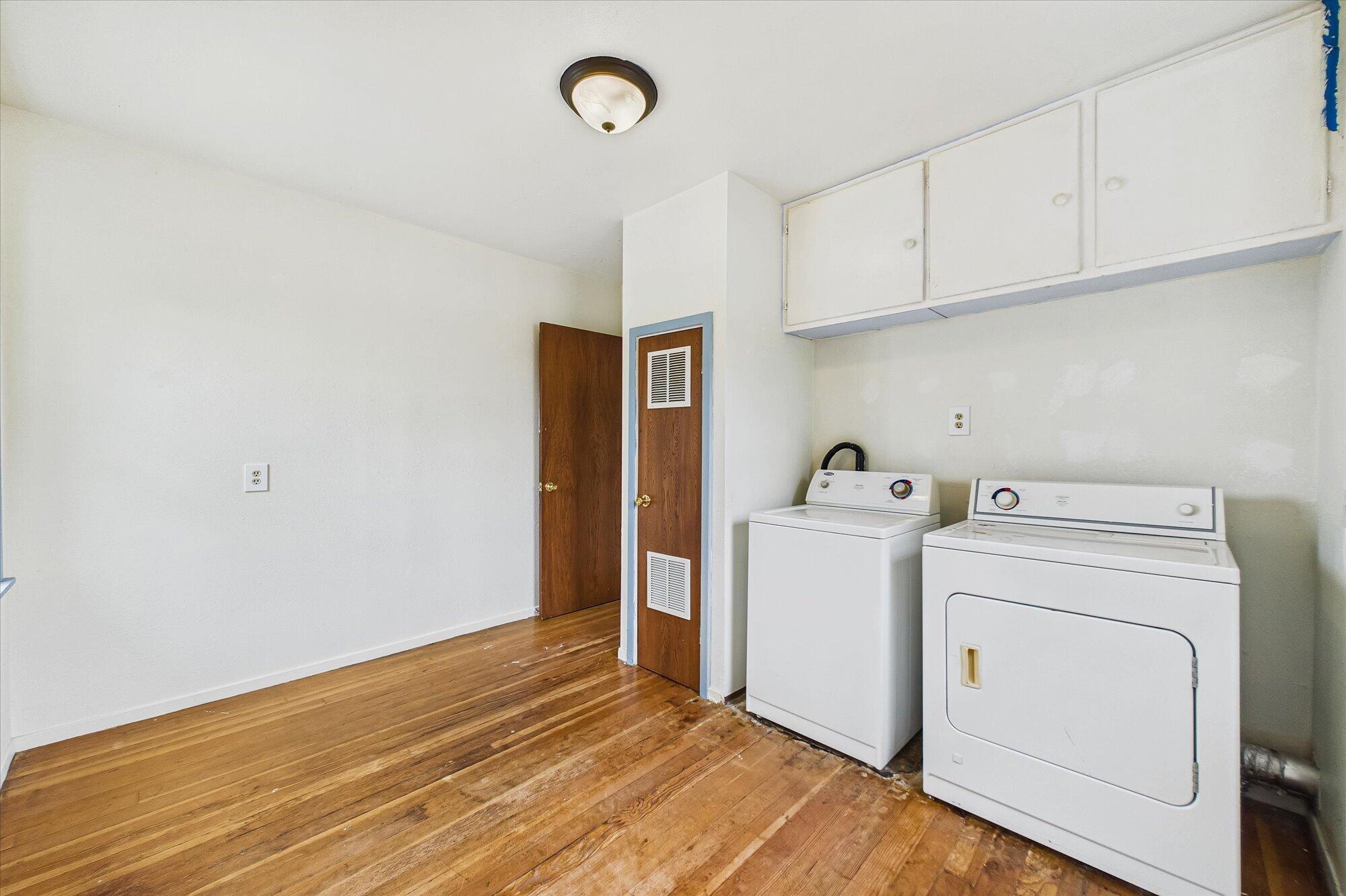 3511 Dakota Street