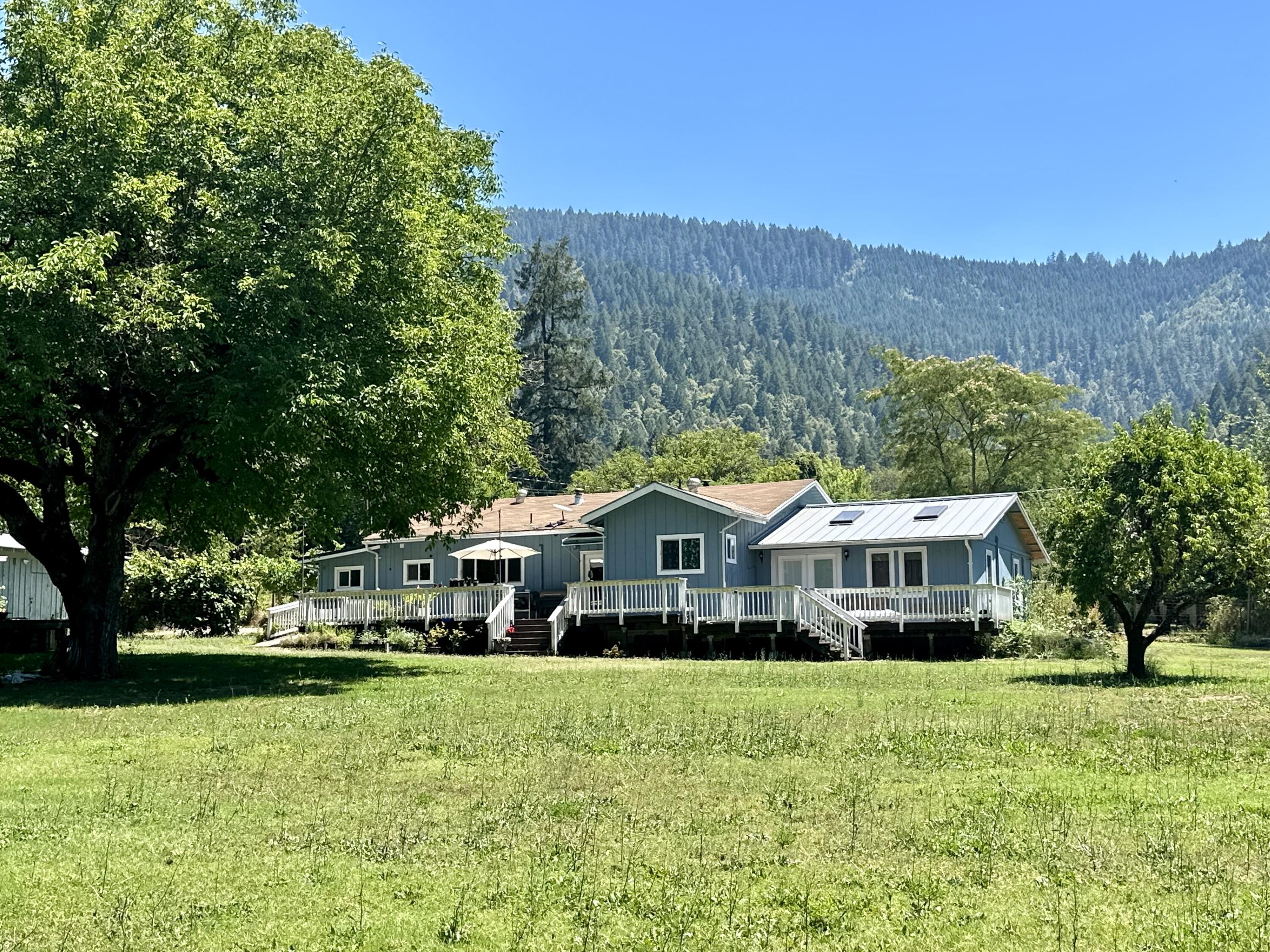 1433 Red Cap Road