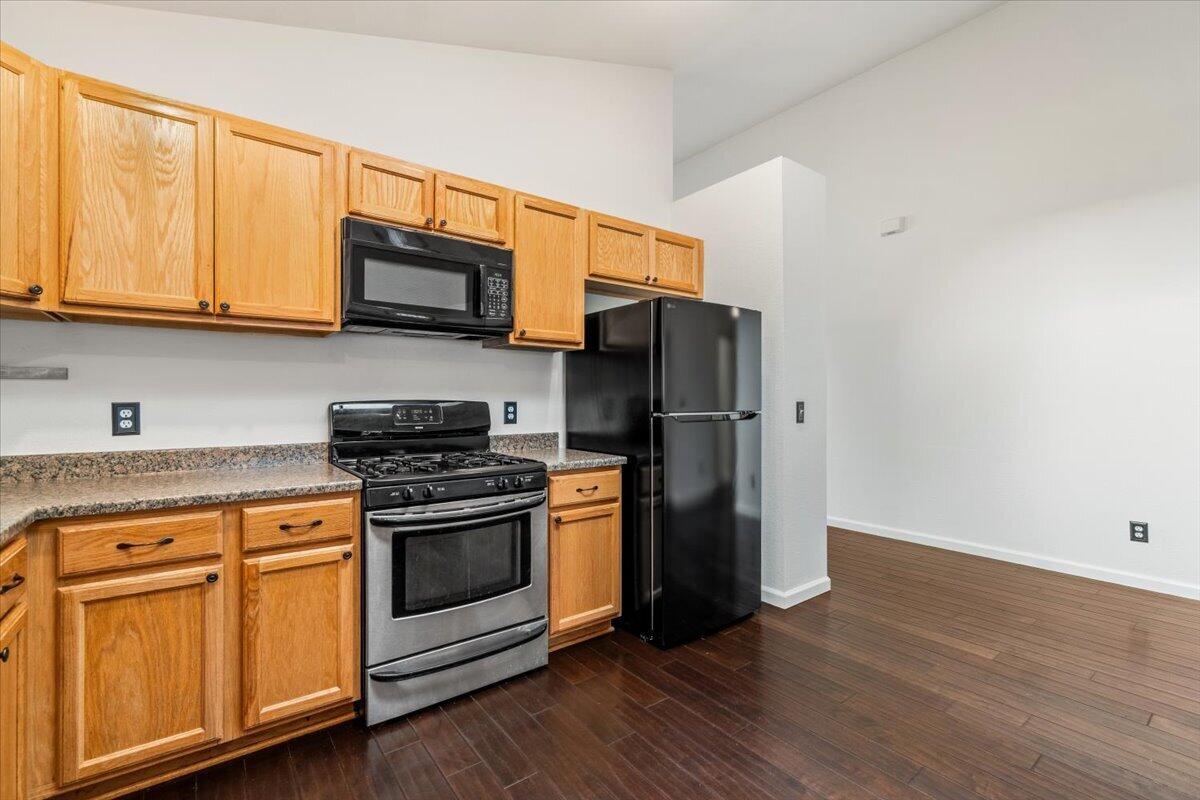 2220 Sherri Court