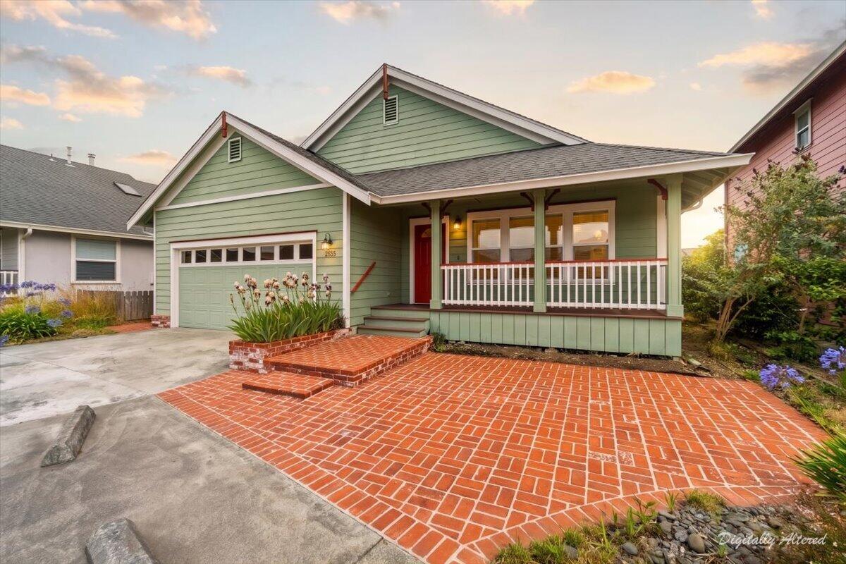 2220 Sherri Court