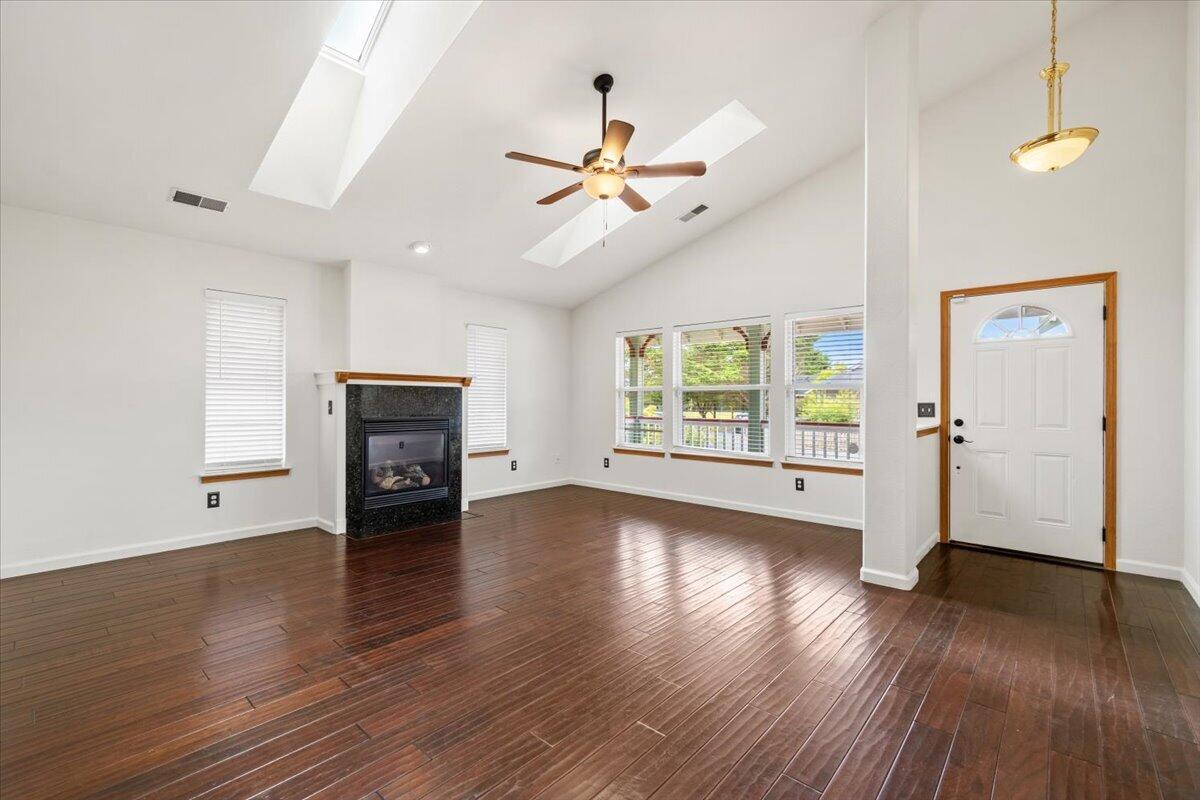 2220 Sherri Court