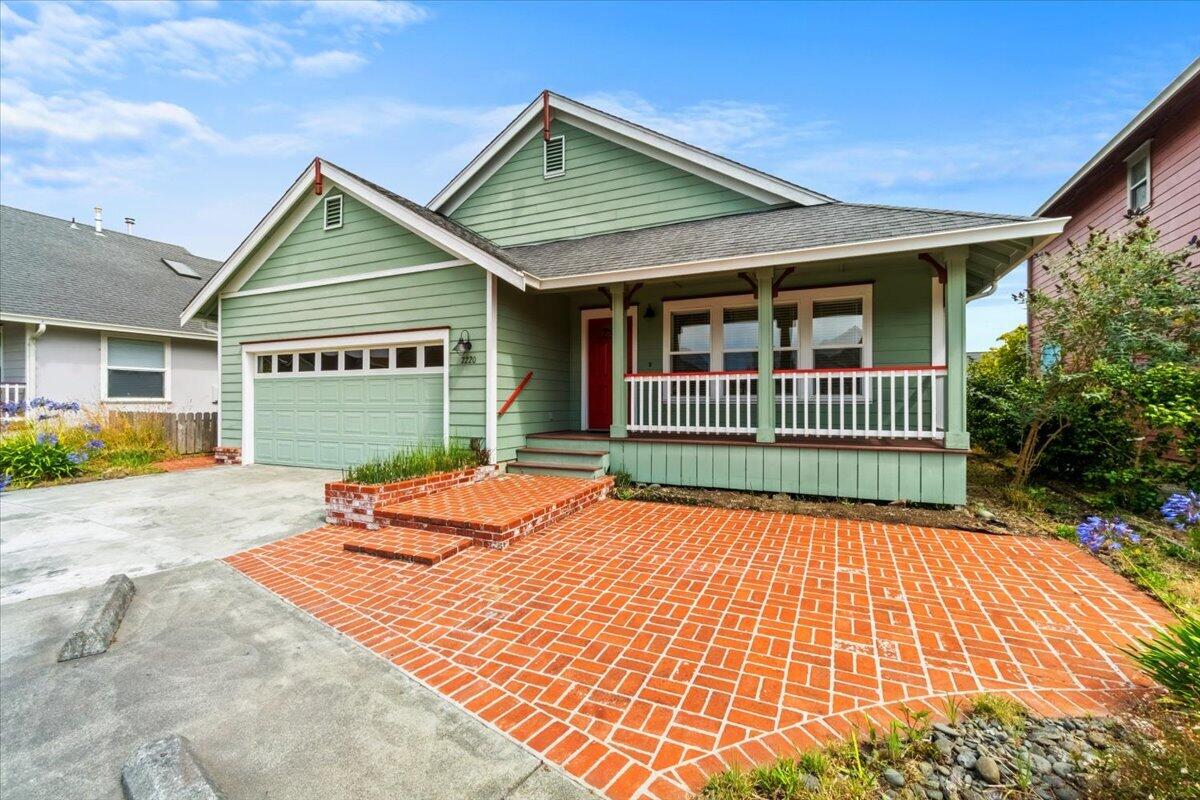 2220 Sherri Court