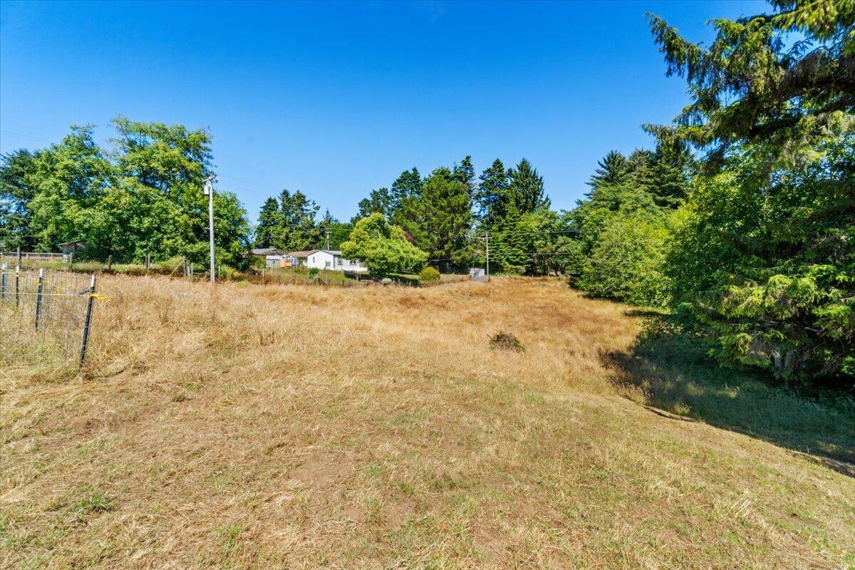 3466/3470 Dows Prairie Road, McKinleyville
