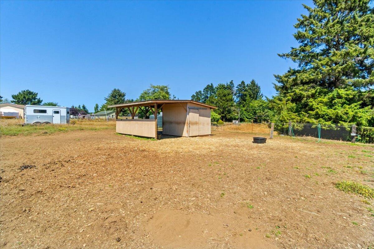 3466/3470 Dows Prairie Road, McKinleyville