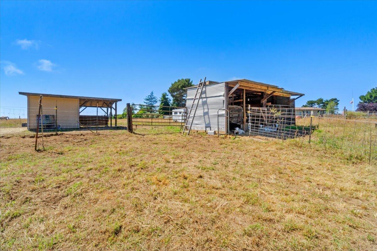 3466/3470 Dows Prairie Road, McKinleyville