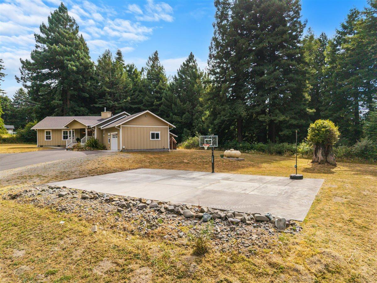 200 Antrim Lane