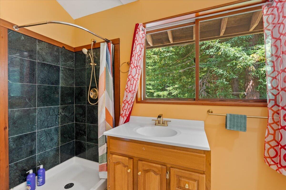 871 Burnt Stump Lane, McKinleyville
