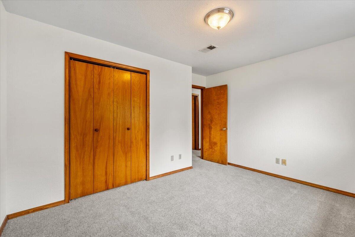 1400 Leslie Road