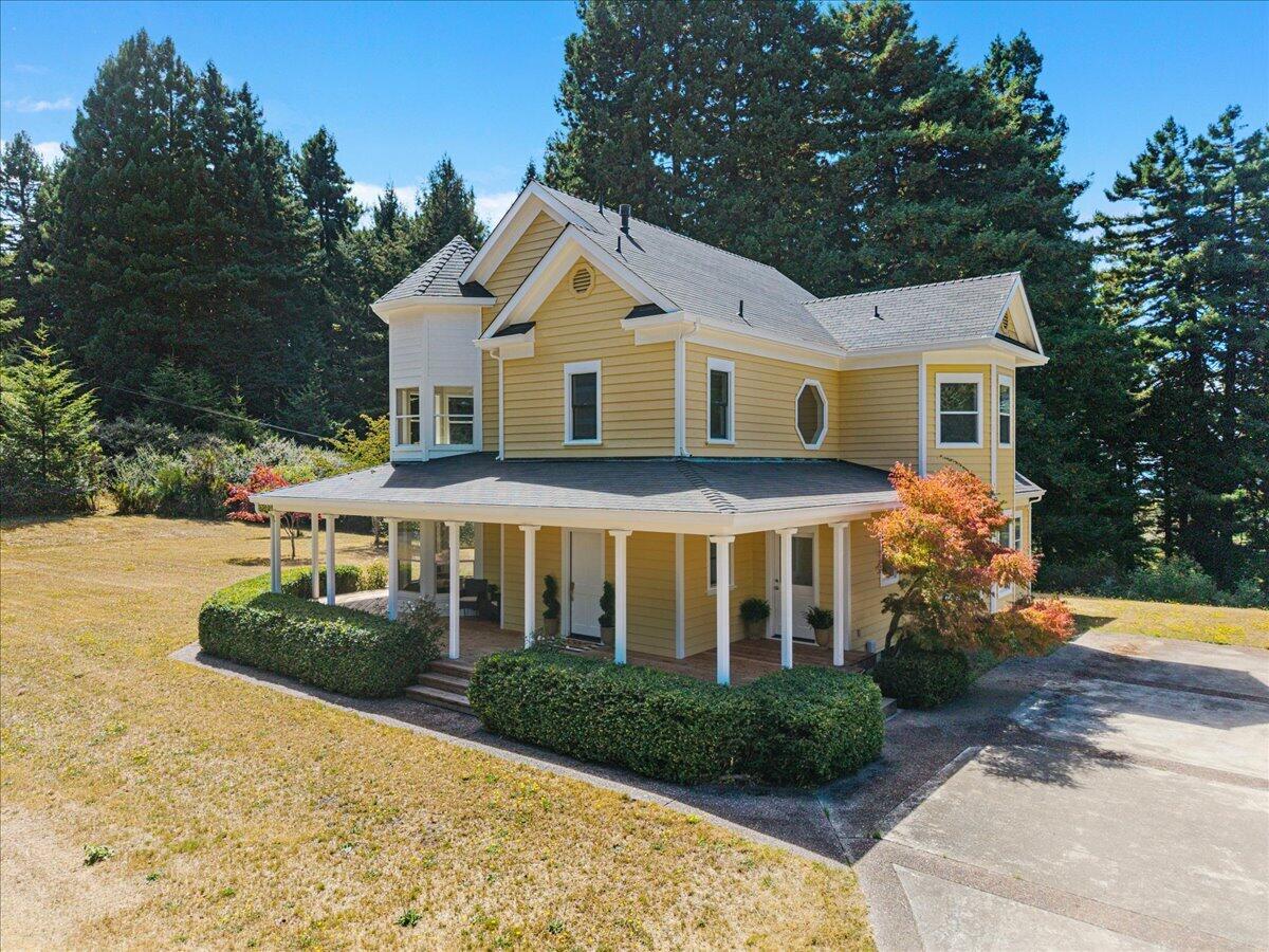 300 Antrim Lane