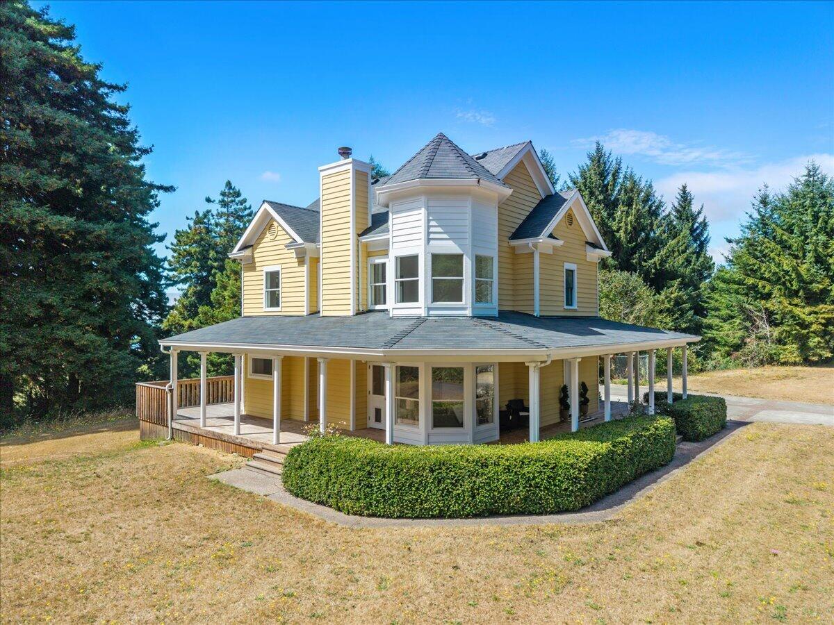 300 Antrim Lane