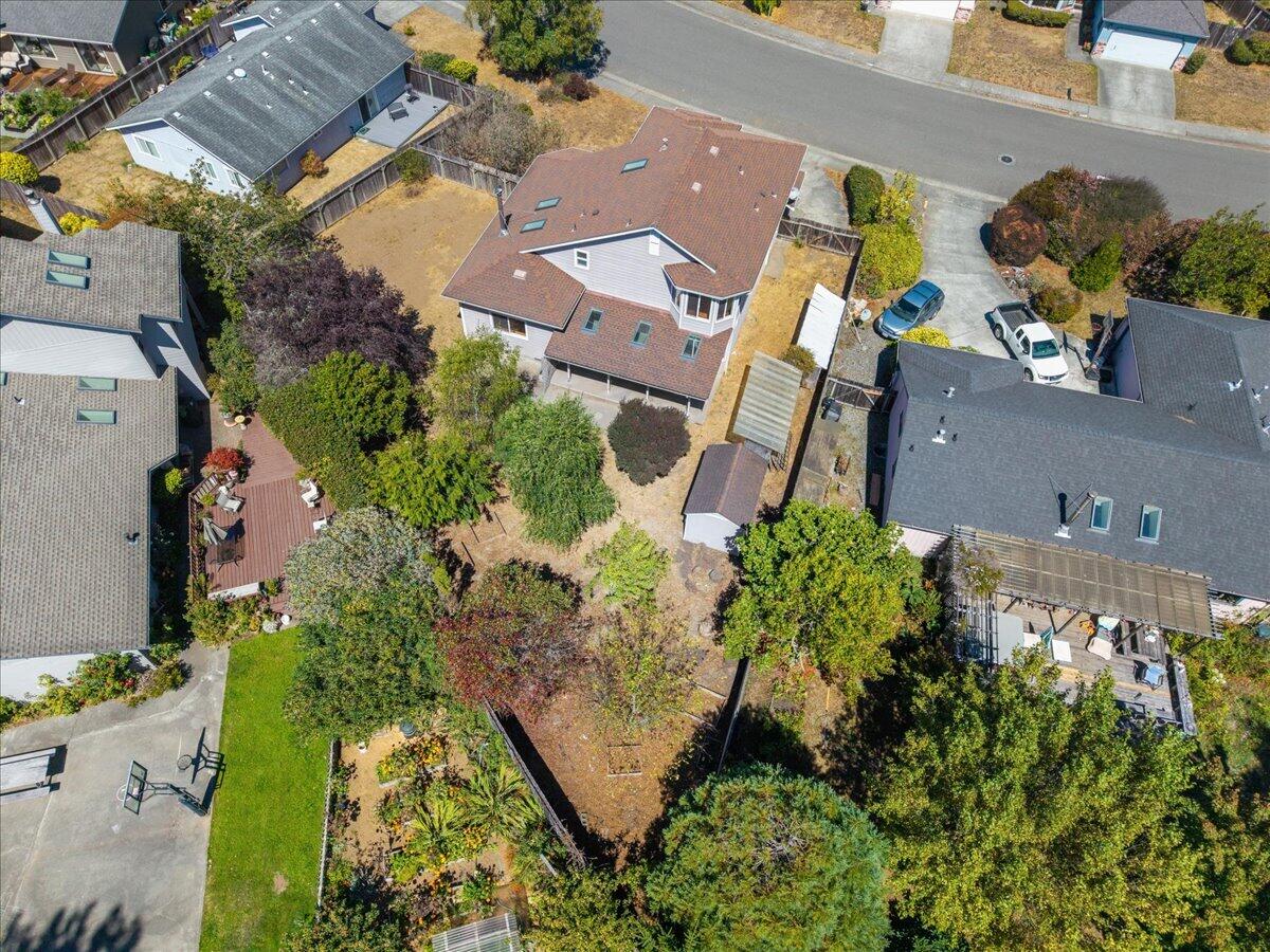 1810 Heartwood Drive, McKinleyville
