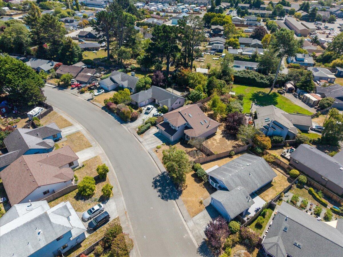 1810 Heartwood Drive, McKinleyville