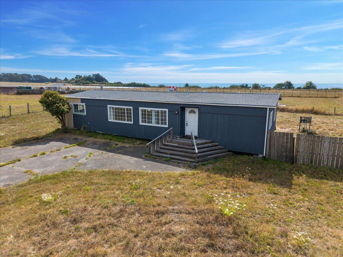 4520 Kjer Road, McKinleyville