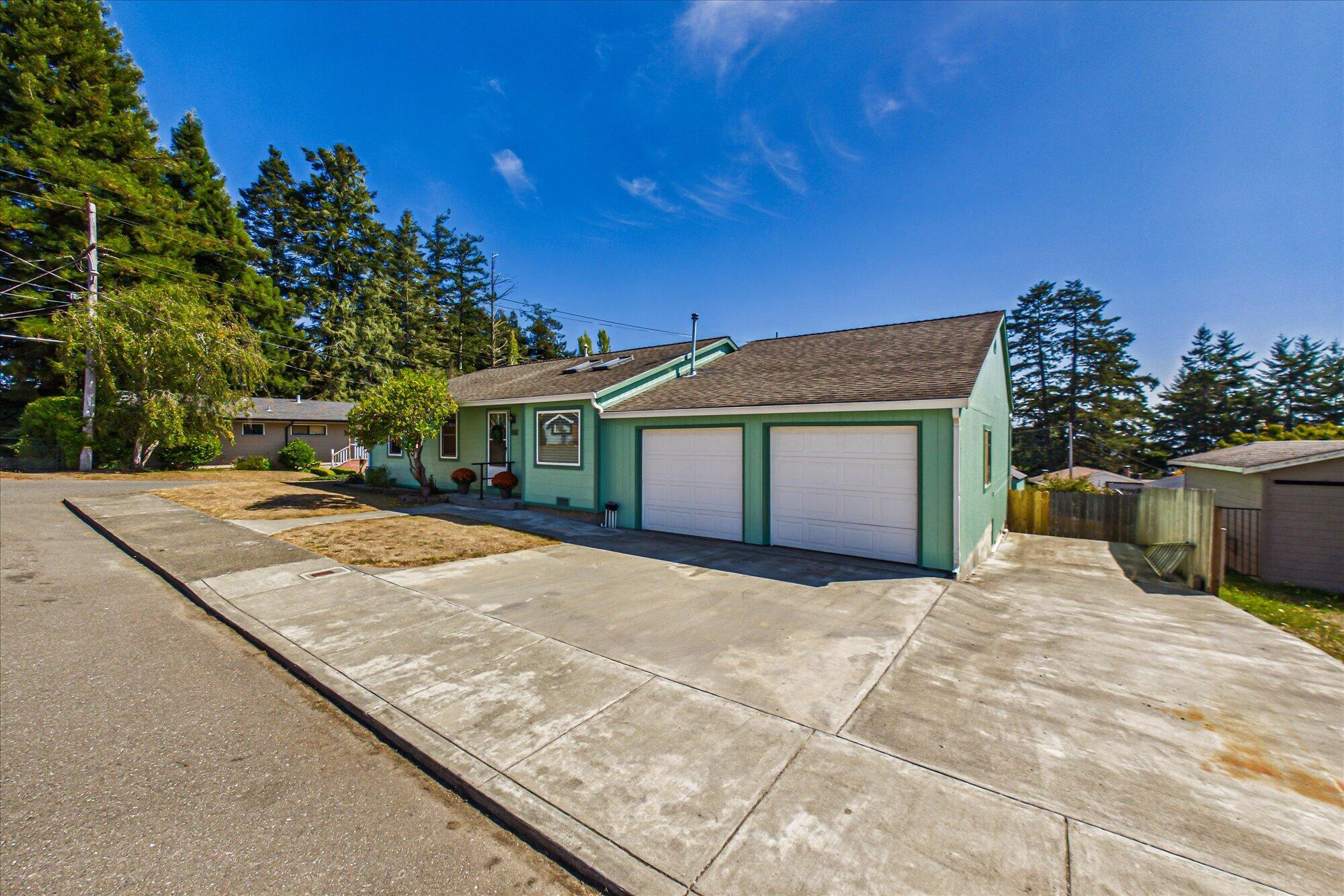 1161 High Street