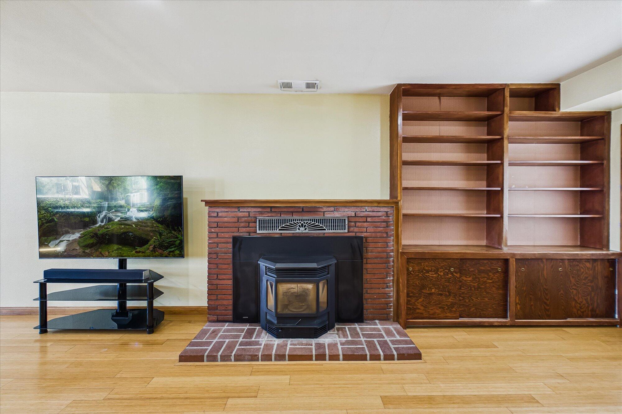 1161 High Street