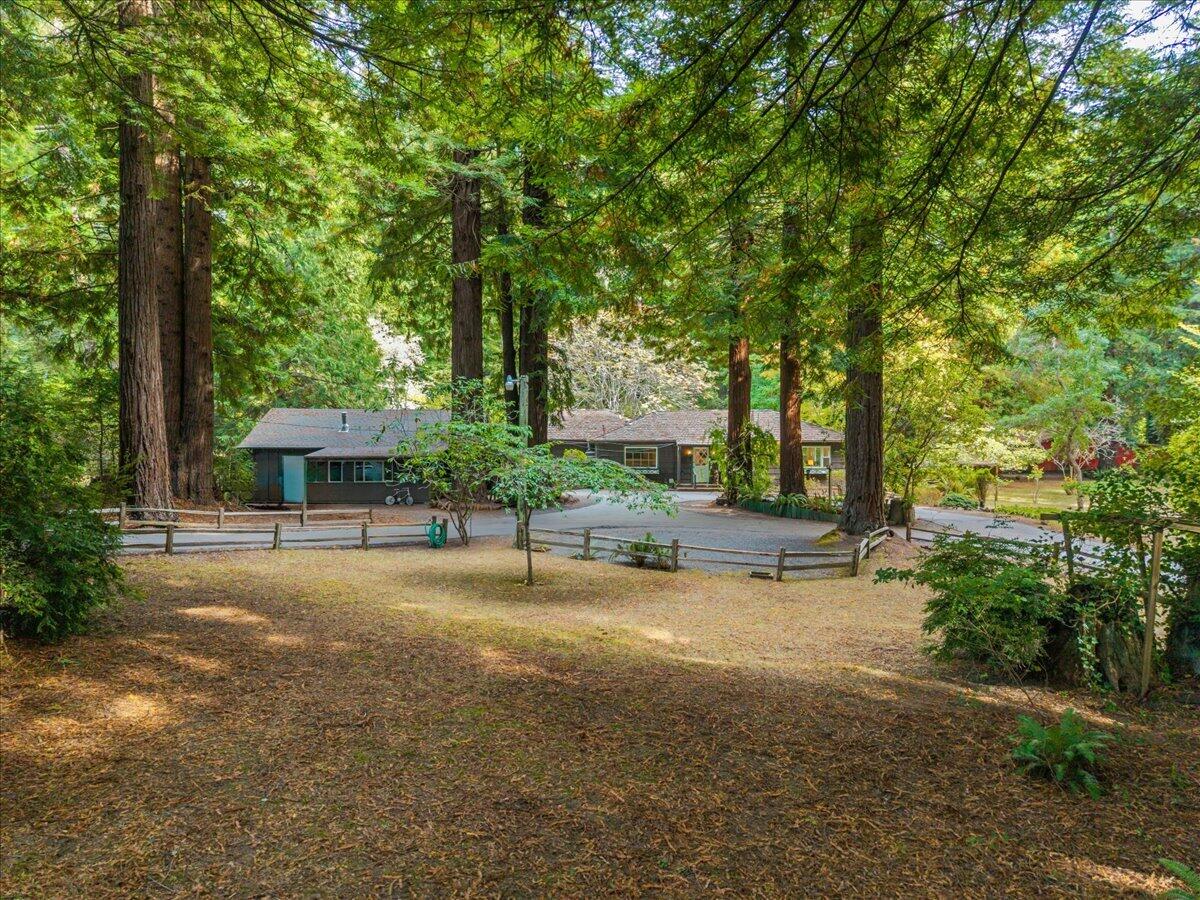 5170 Woodland Way