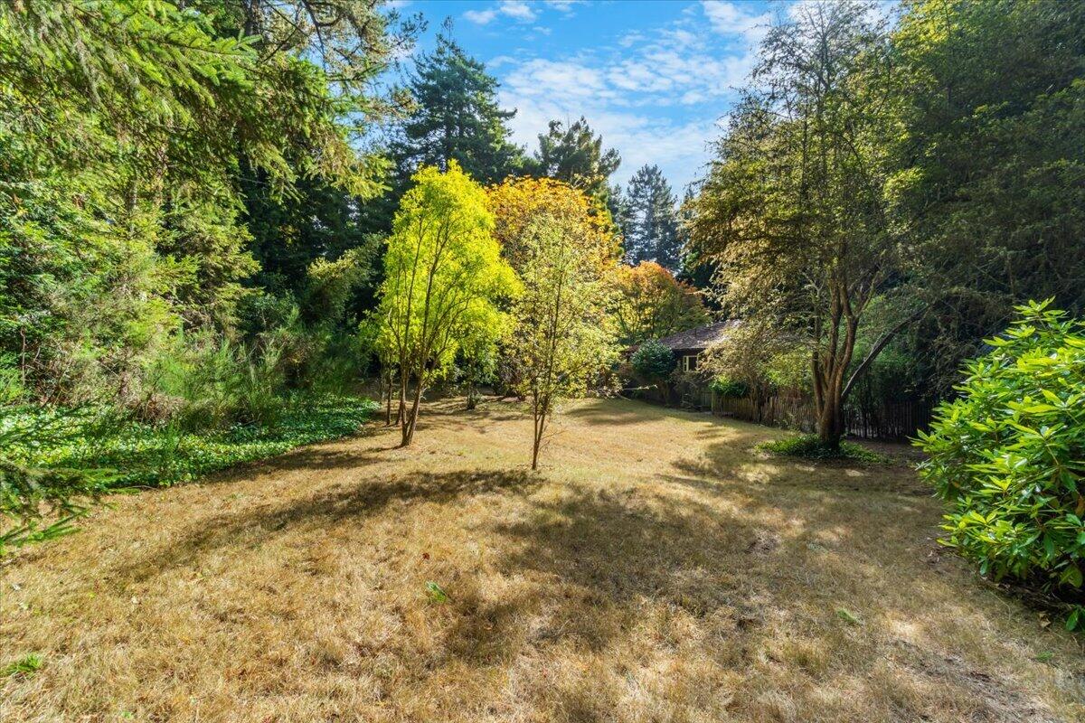 5170 Woodland Way