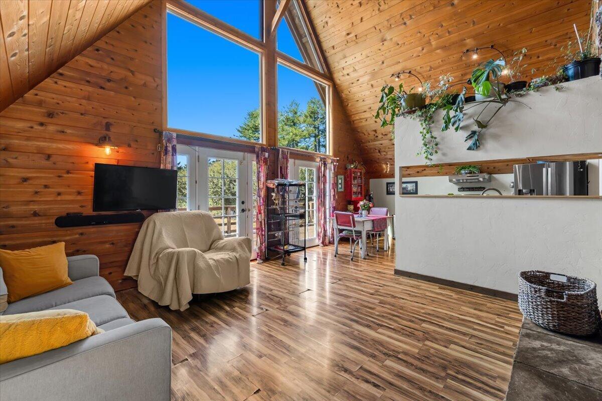 3767 Dows Prairie Road, McKinleyville